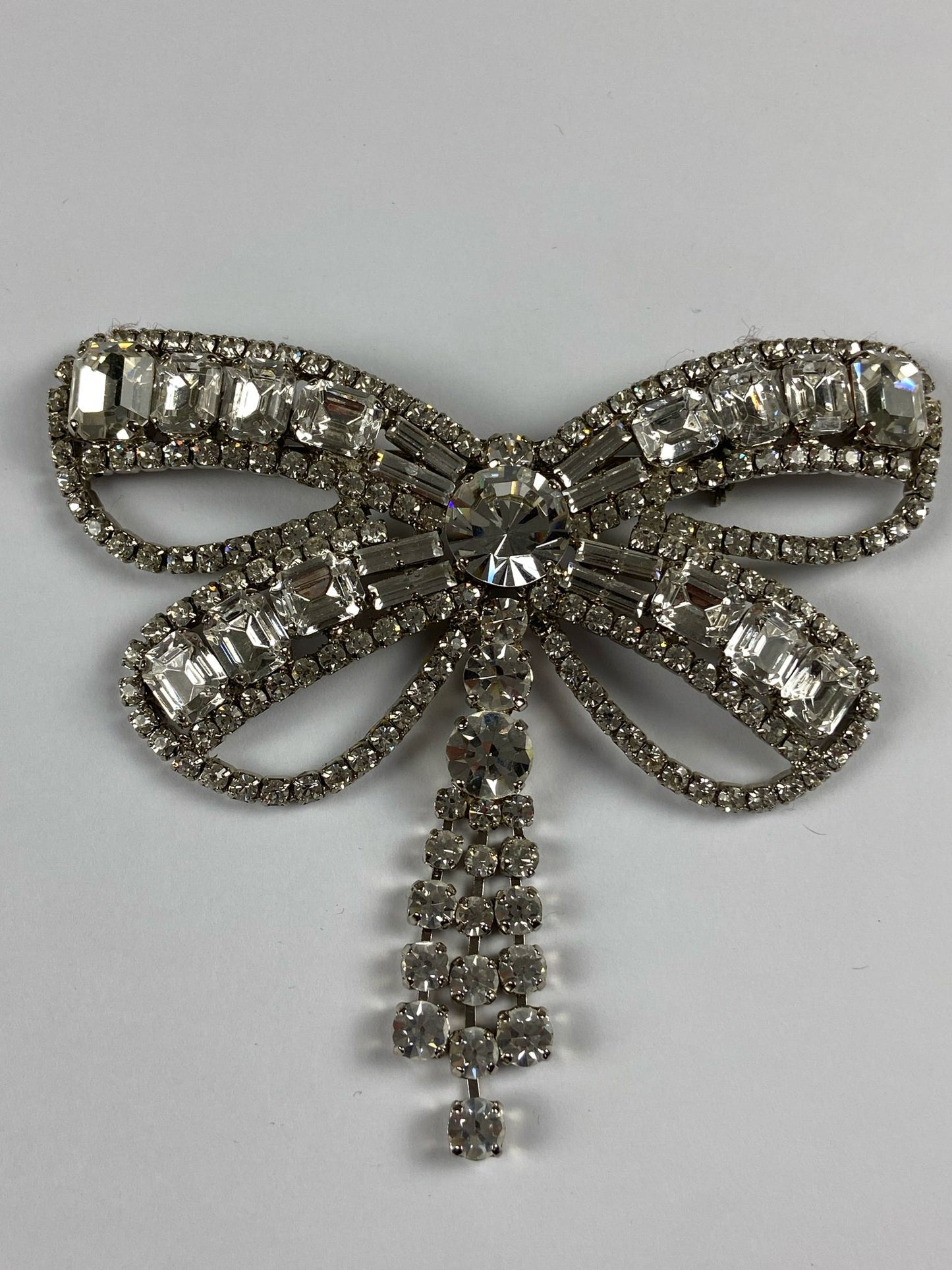 8665 Vintage Swarovski Kristallen Brosche 110mm