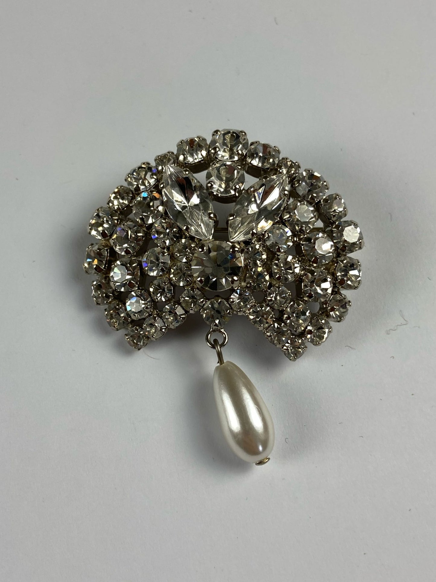 8763 Vintage Swarovski Kristallen Brosche 55mm
