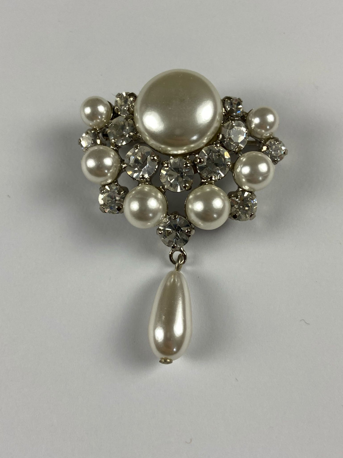 8695 Vintage Swarovski Kristallen Brosche 55mm