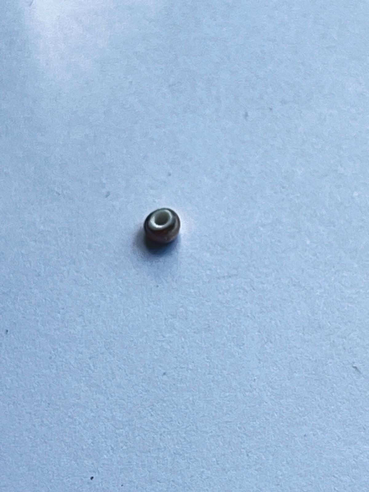 1053 Vintage Kunststoff Perlen Bead 2mm