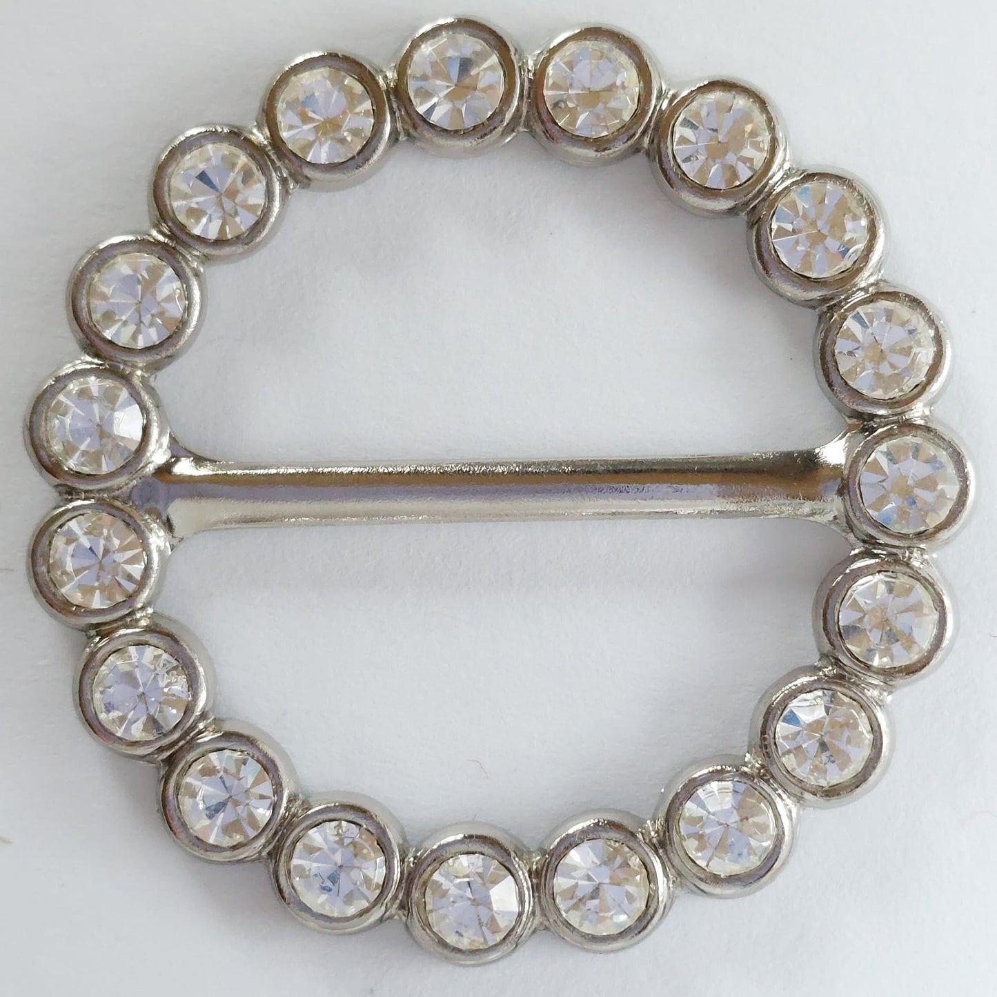 2048 Silberne Gürtelschnalle mit Swarovski Kristallen 45mm