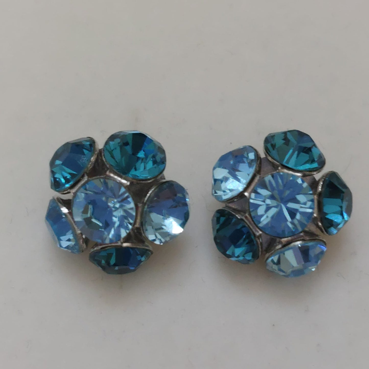 3873 Vintage Earring mit Swarovski Crystals