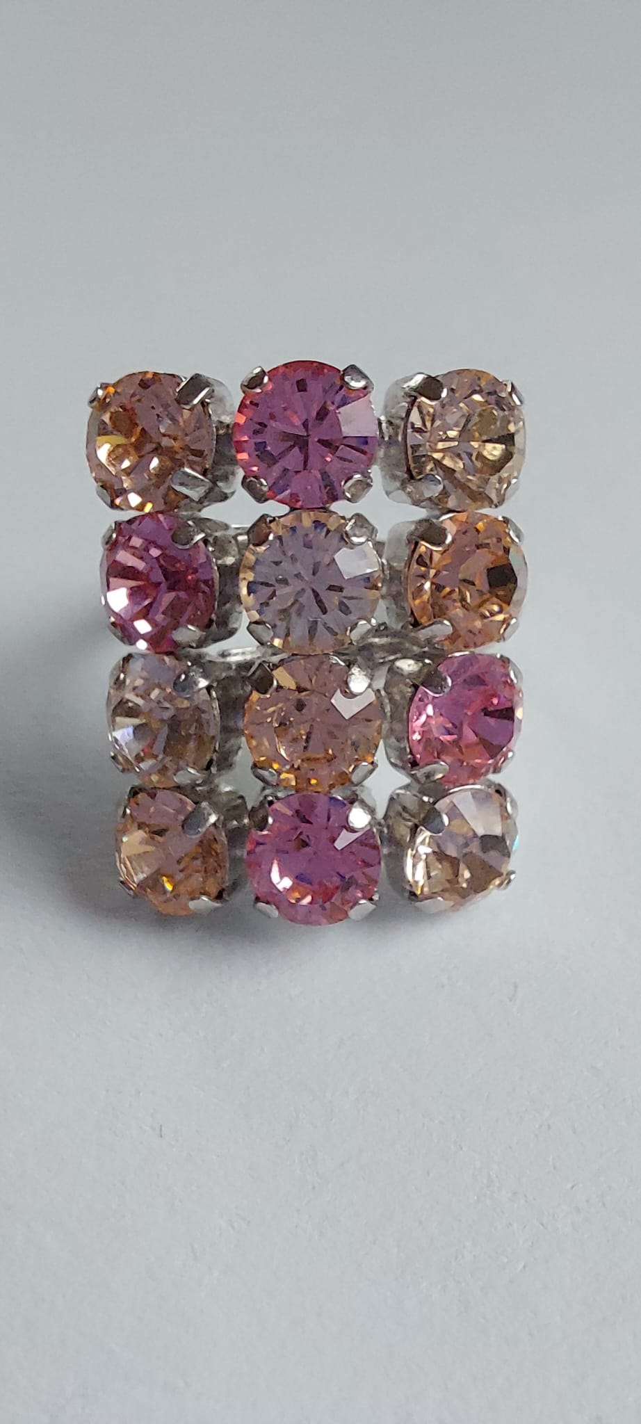 9920 Vintage Ring made with Swarovski Kristallen 25x20mm
