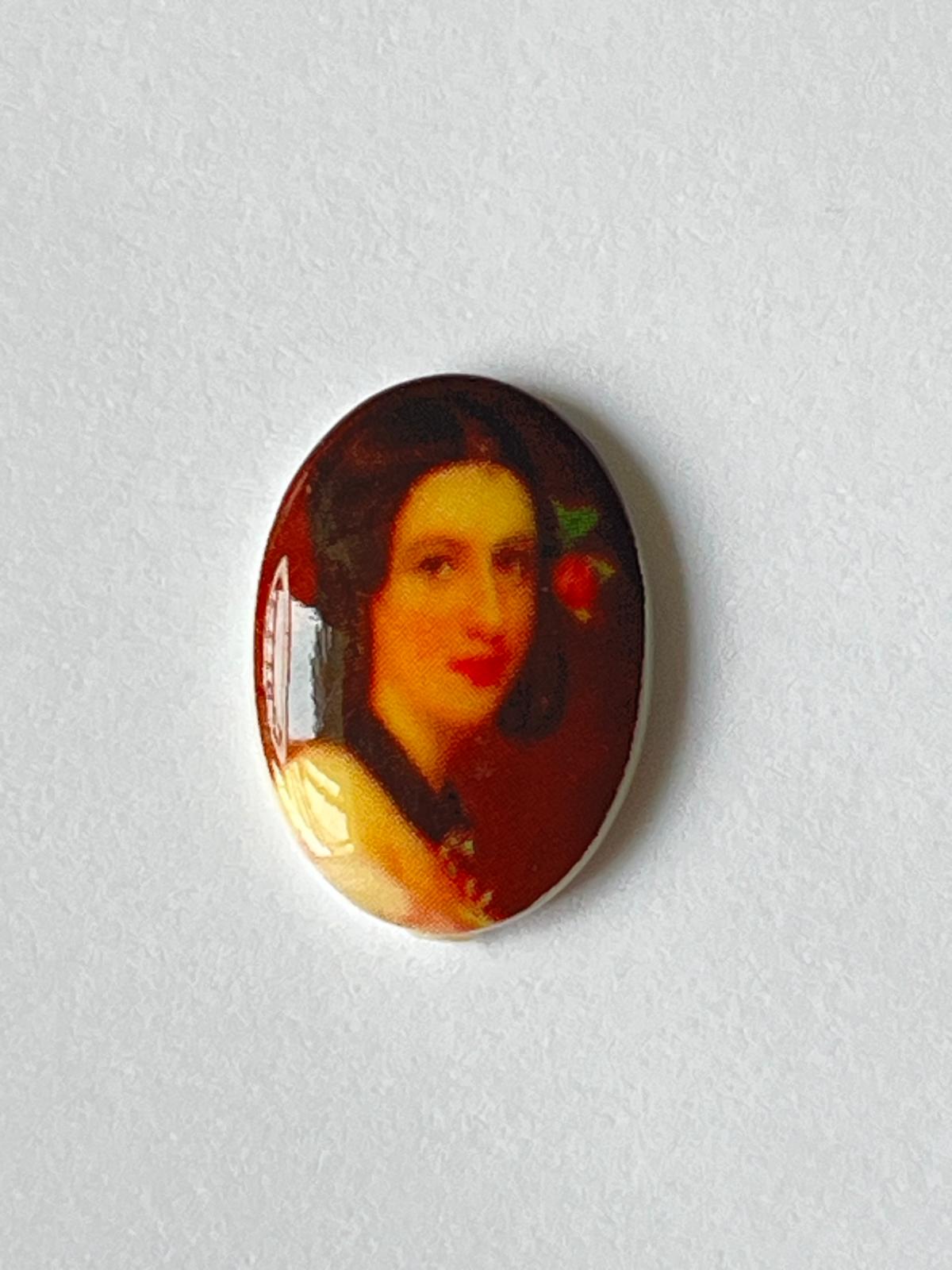 5791 Vintage Camee Cabochon 18mm