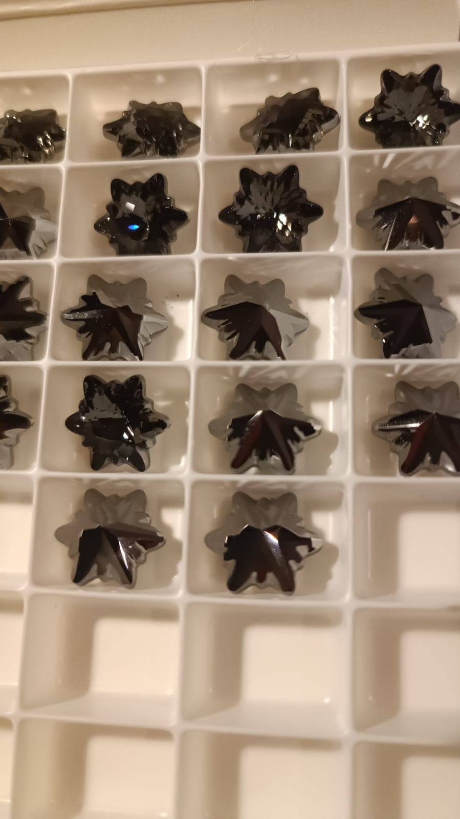 Swarovski® Fancy Edelweiss Silver Night 14mm