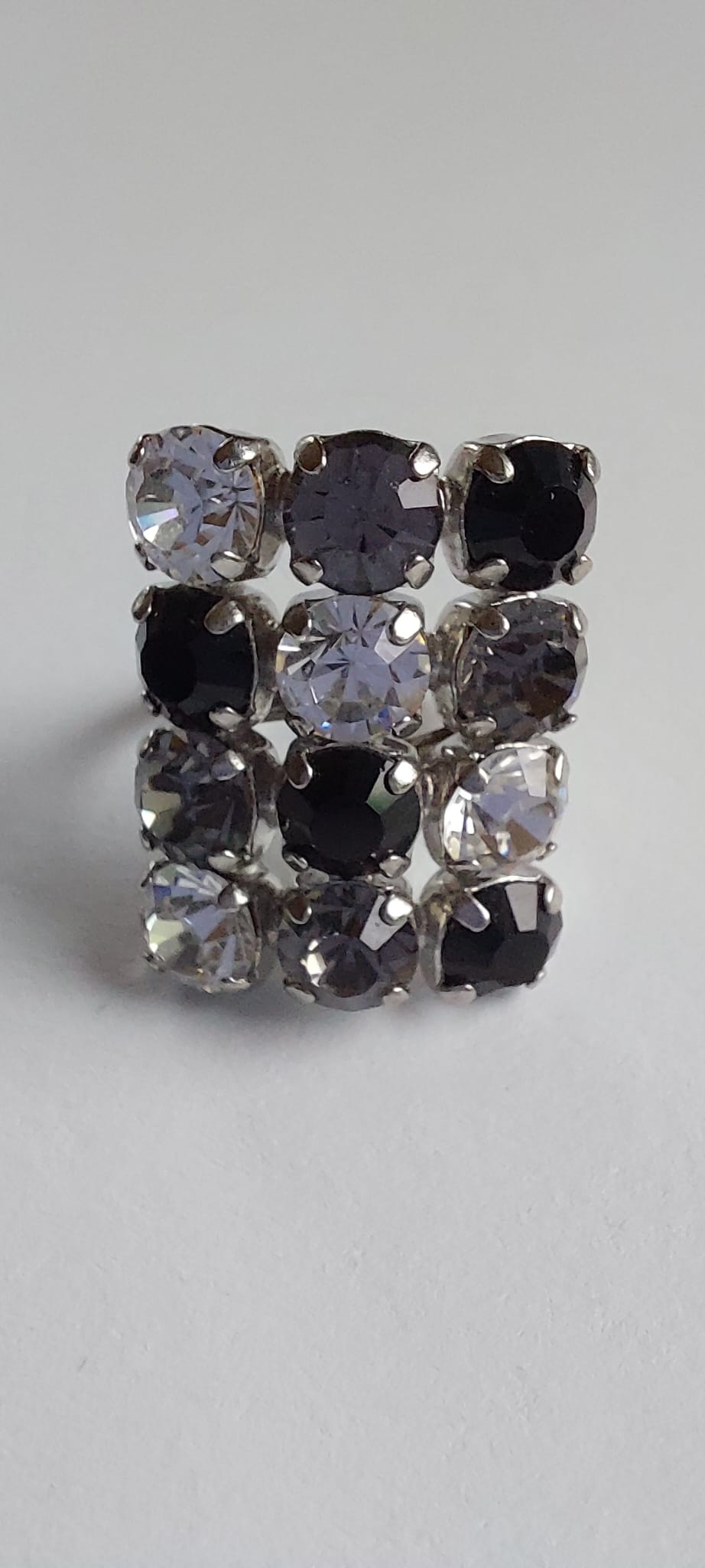 9918 Vintage Ring made with Swarovski Kristallen 25x20mm