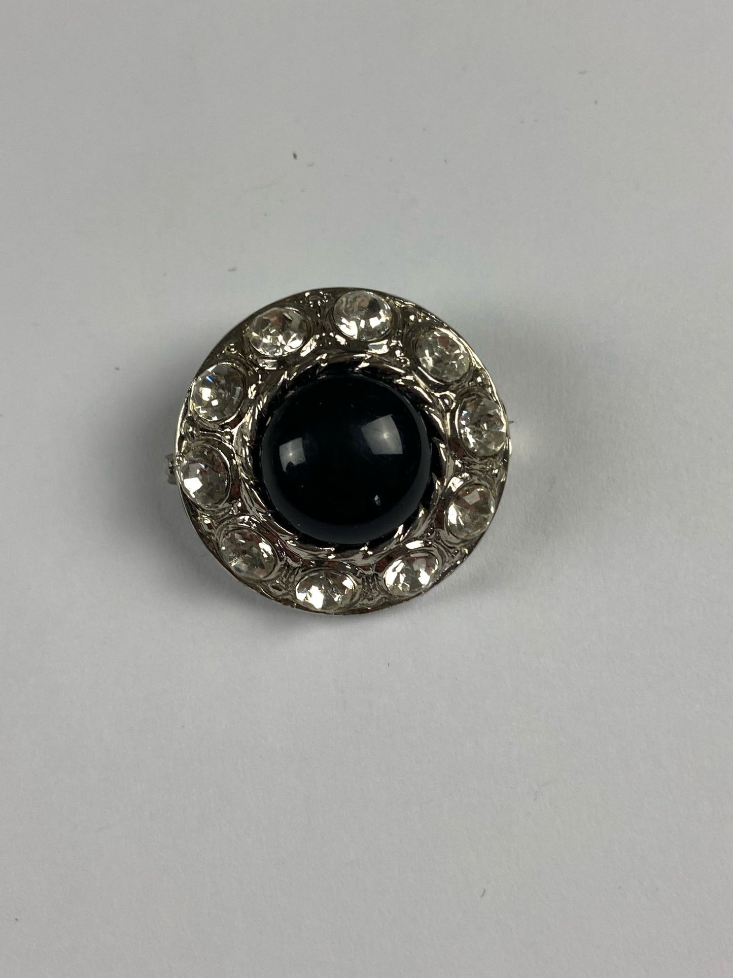 8745 Vintage Swarovski Kristallen Brosche 29mm