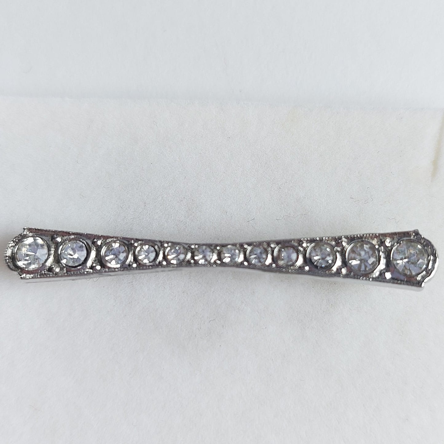 8068 Vintage Brosche mit Swarovski-Kristallen 50x6mm
