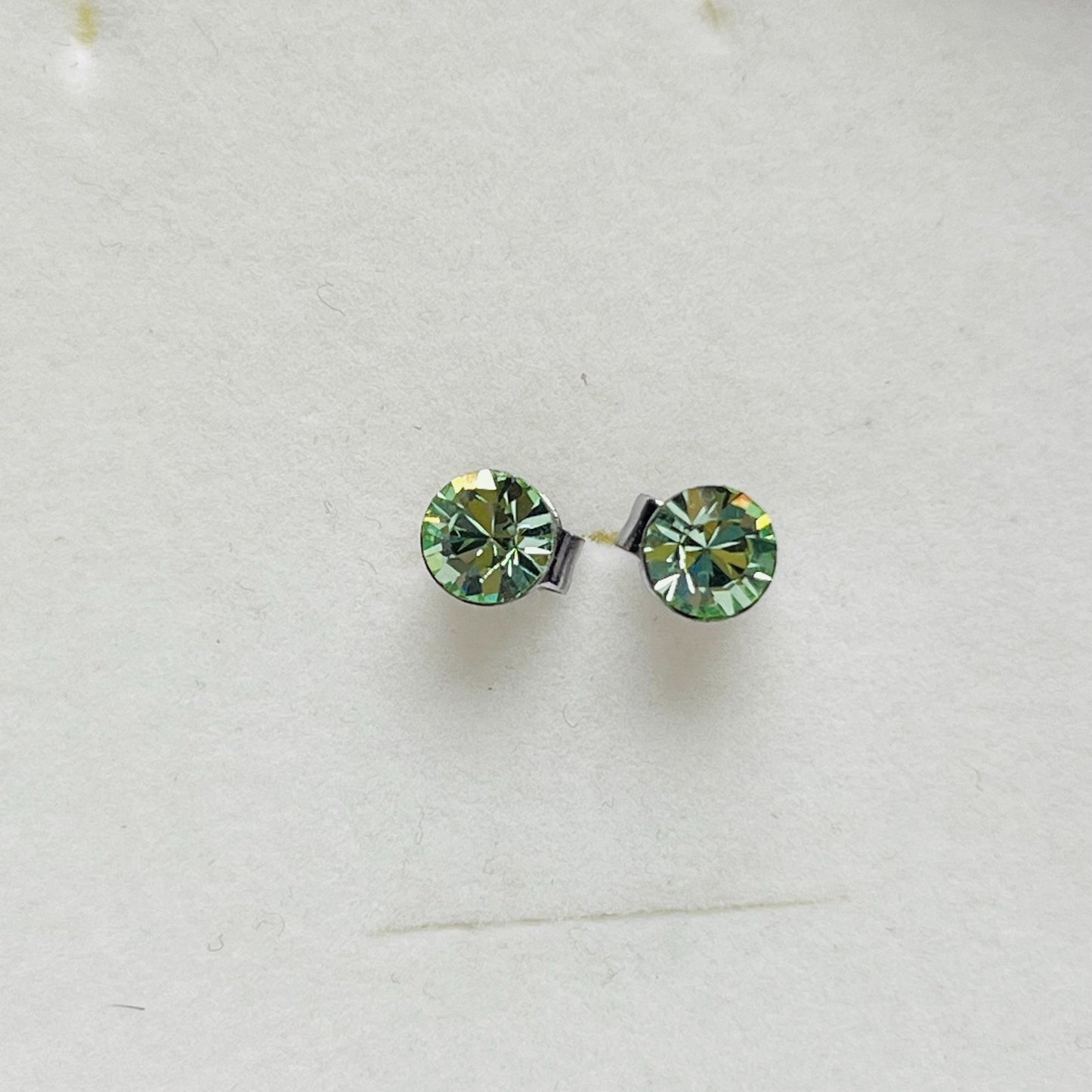 3946 Vintage Earring mit Swarovski Crystals 5mm