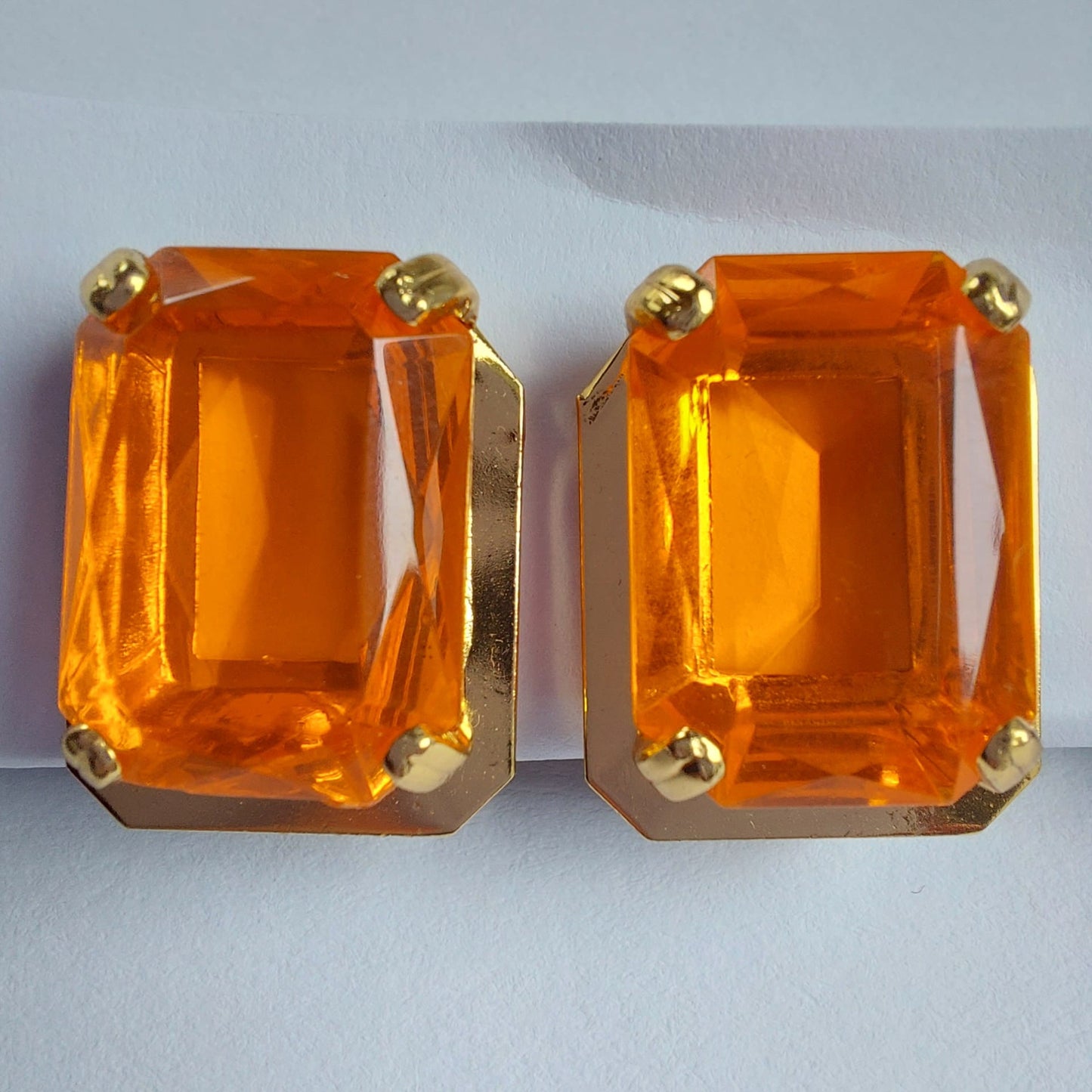 3732 Vintage-Brosche und Ohrclips, besetzt mit Swarovski-Kristallen und Camee-Cabochon 20x16mm