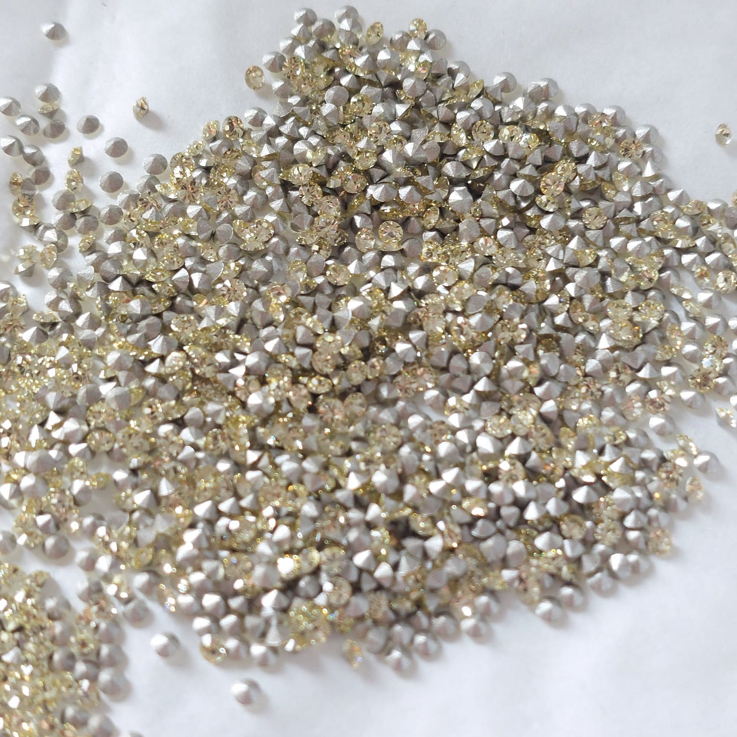 Swarovski® Chaton Jonquil PP15