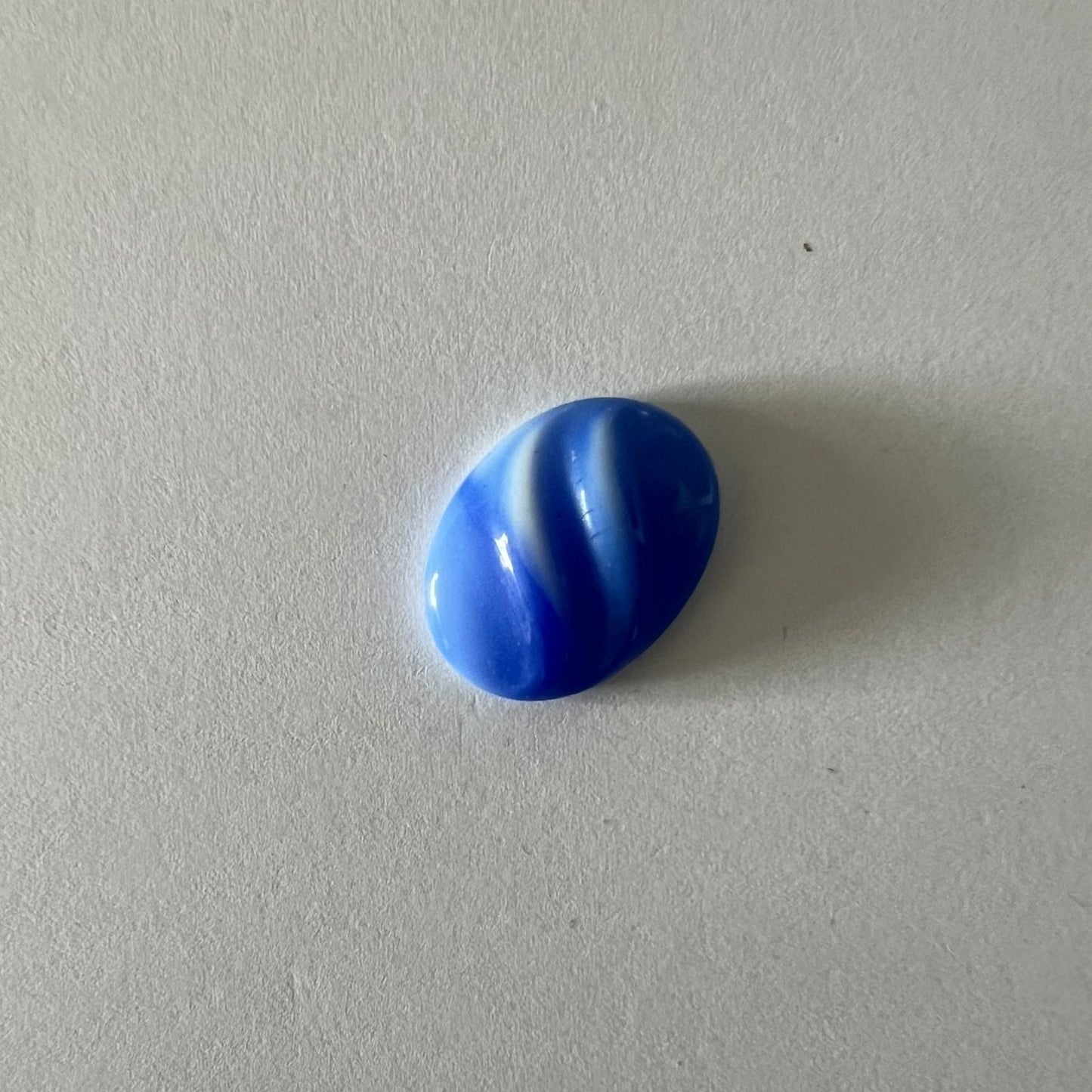 5627 Vintage Acryl Blau Cabochon 20mm