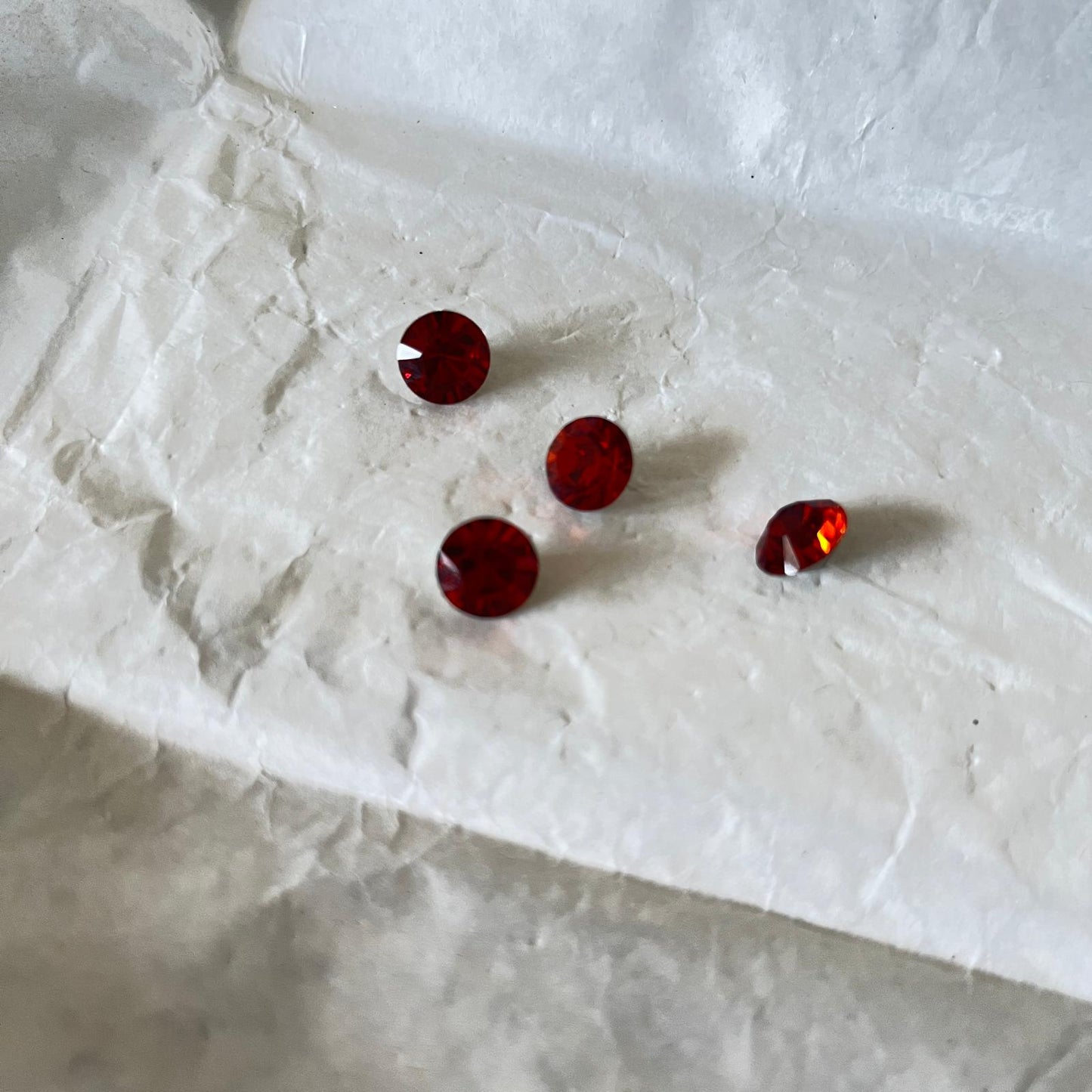 Swarovski® Chaton Indian Red SS39