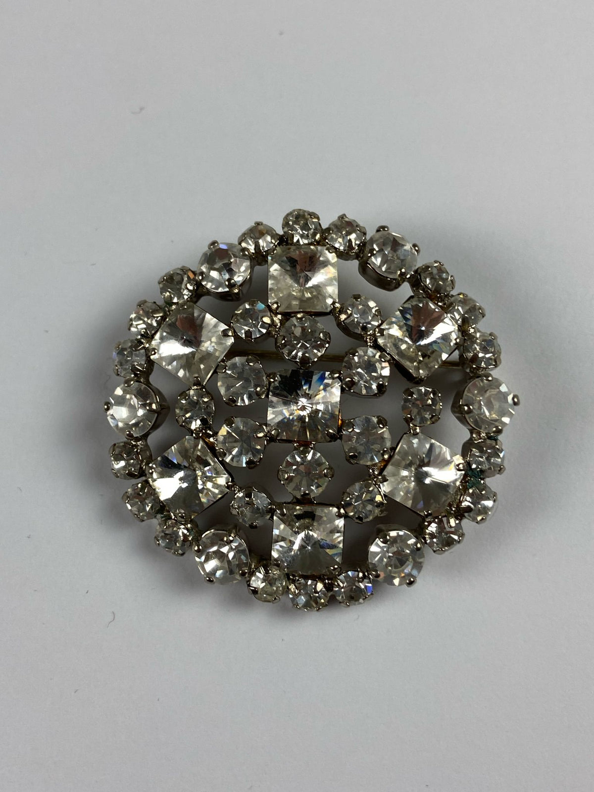 8726 Vintage Swarovski Kristallen Brosche 45mm