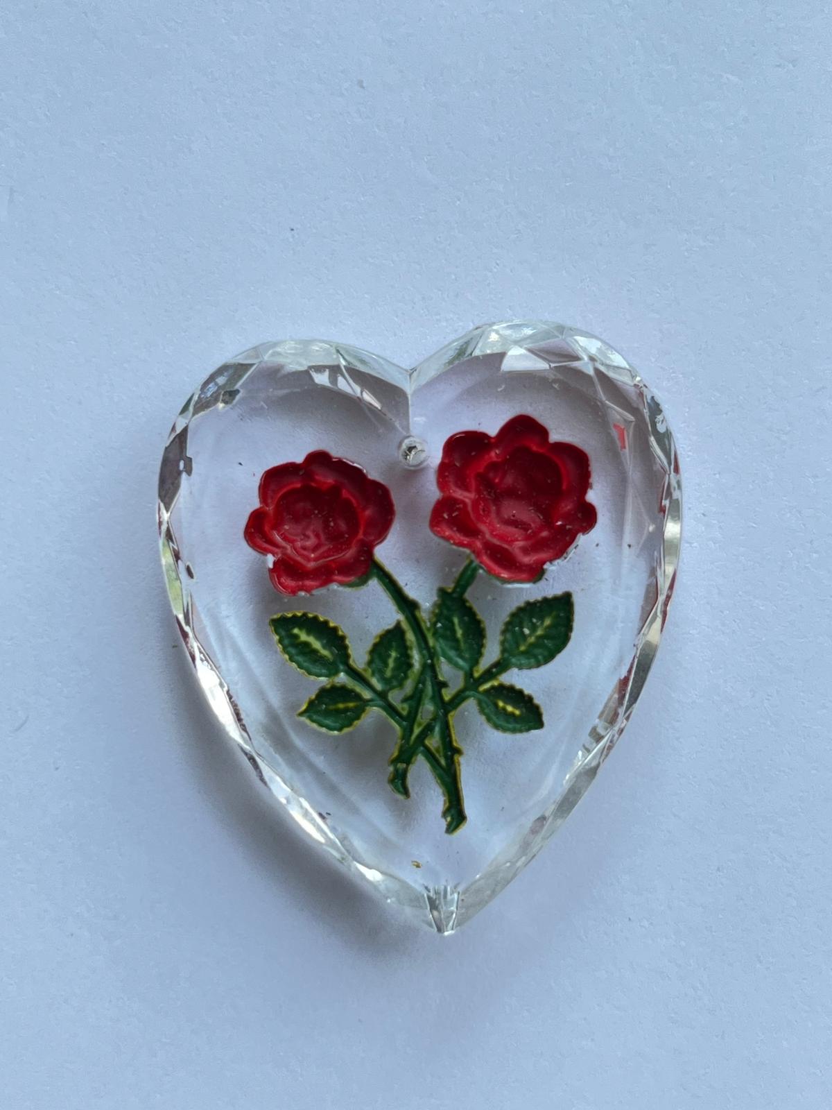 1041 Vintage Crystal Geprägter Herz Cabochon 34mm