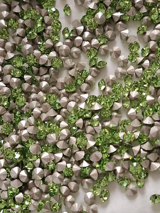 Swarovski® Chaton Peridot PP24