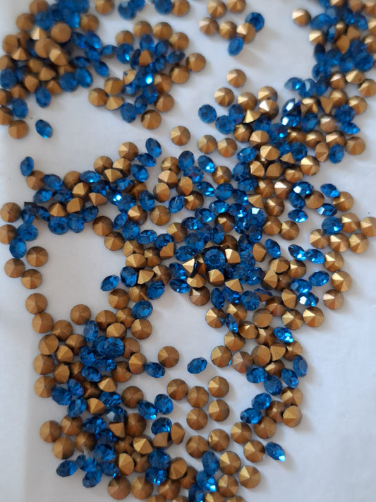 Swarovski® Chaton Vintage Capri Blue Gold Foiled PP25