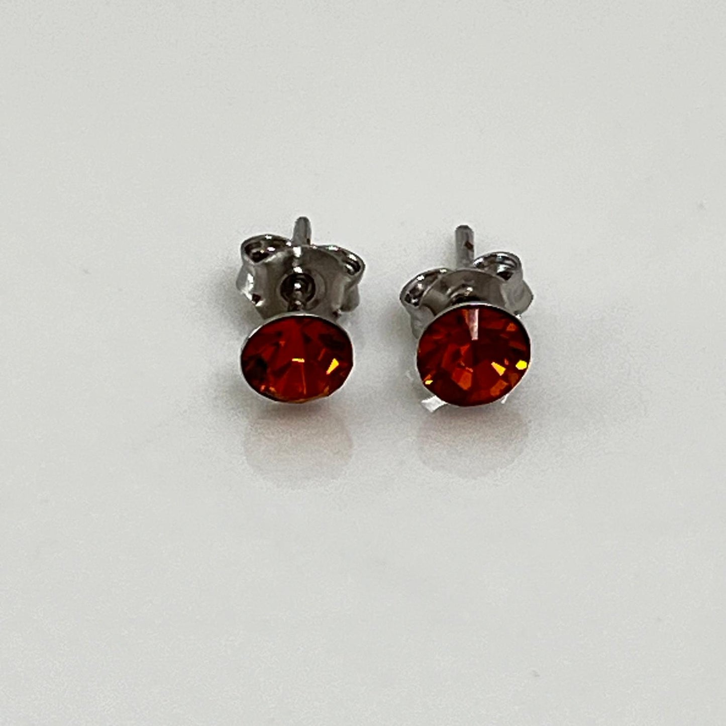 30370 Vintage Swarovski Kristallen Ohrstecker 5mm