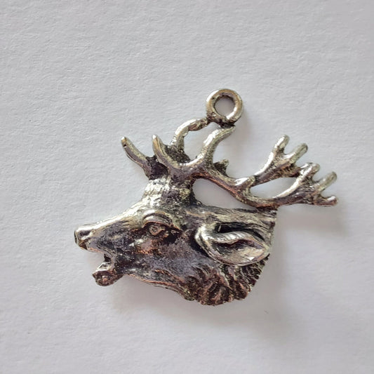 Hirsch Trachtenanhänger 35x25mm