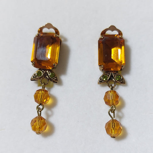 3683 Vintage Ohrclips mit Swarovski Kristallen 35x10mm