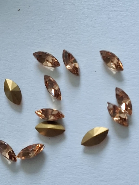 Swarovski® Fancy Vintage Navette Light Colorado Topaz Gold Foiled 10x5mm