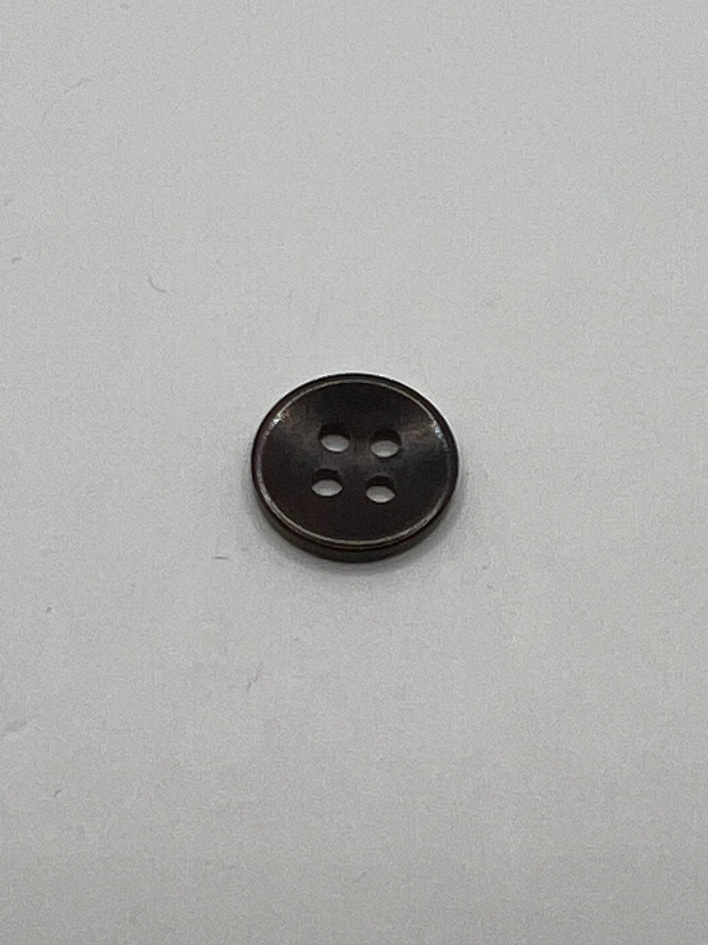 4742 Vintage Perlmutt Knopf 12mm