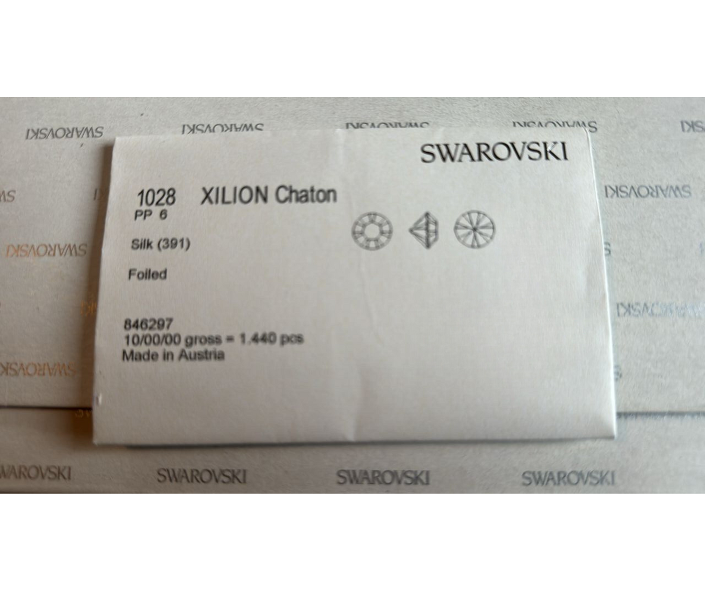 Swarovski® Chaton Silk PP6