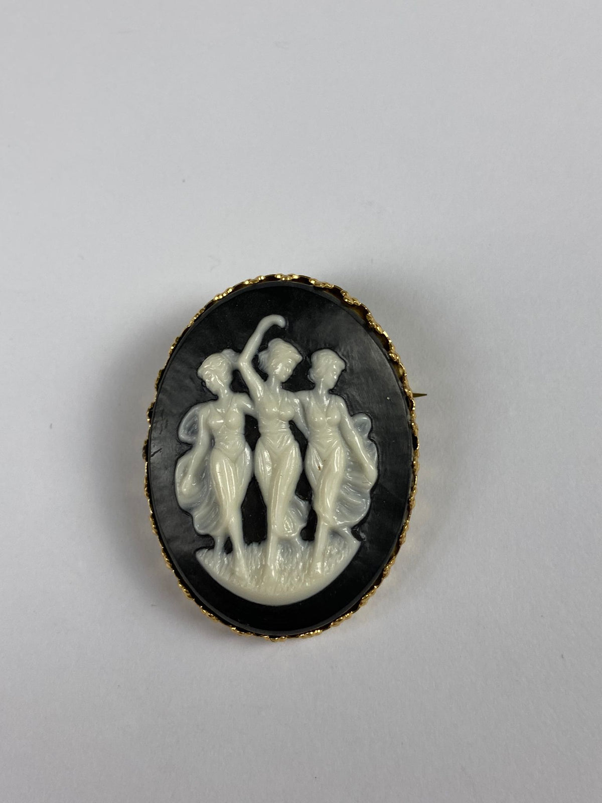 8243 Vintage Camee Brosche 31,5x41,2mm
