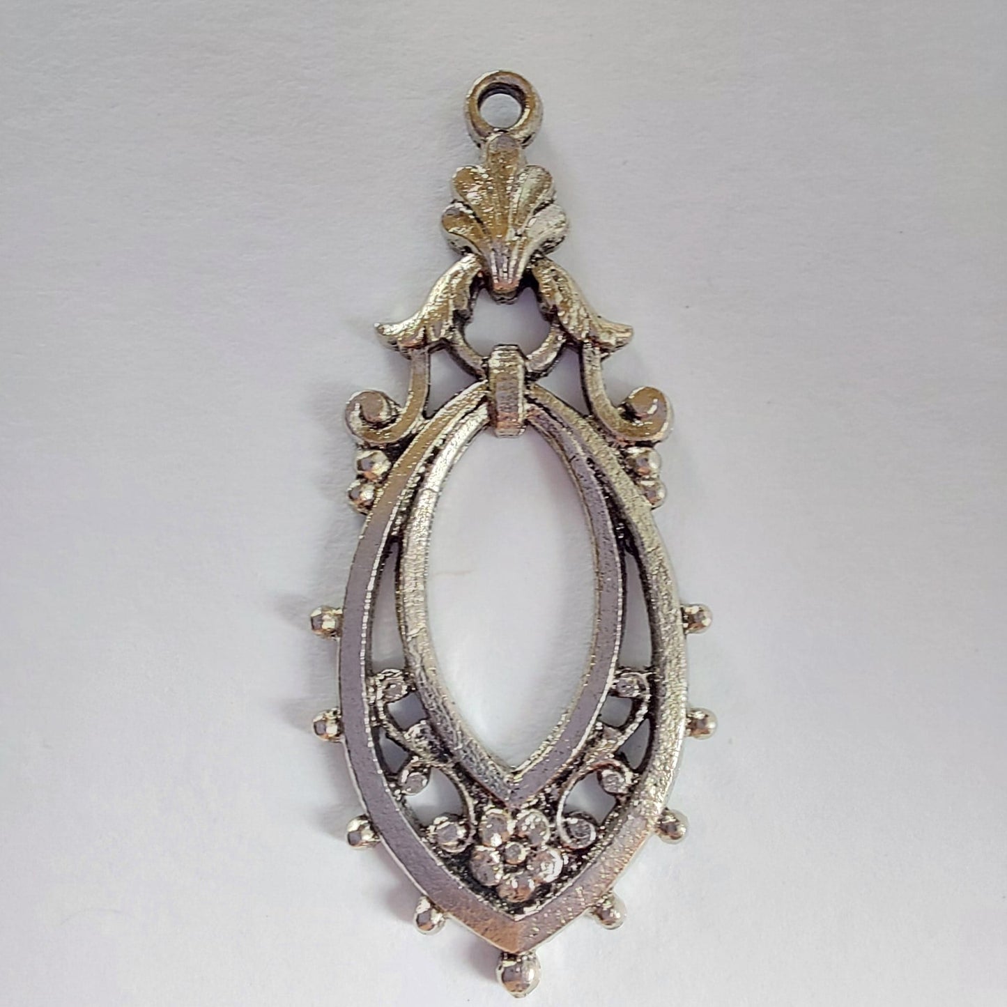 Art Nouveau Trachtenanhänger 40x15mm