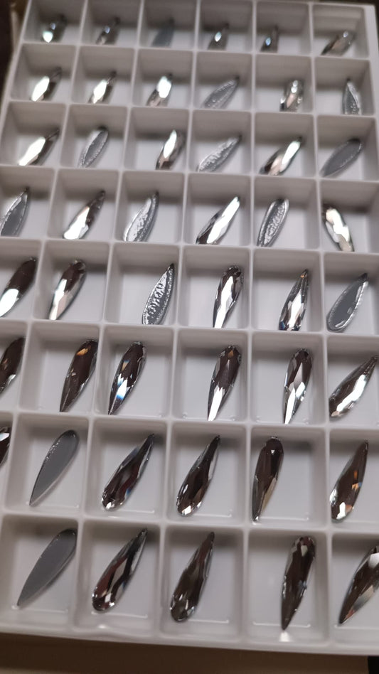 Swarovski® Flatback Hotfix Raindrop Crystal 14x3.9mm