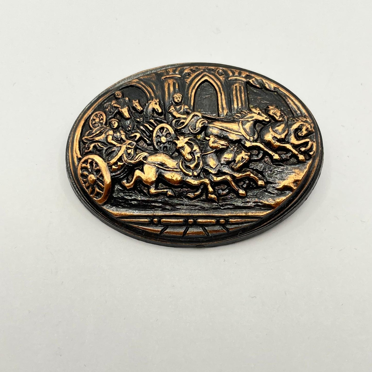 8848 Vintage Brass Relief Brosche 54mm