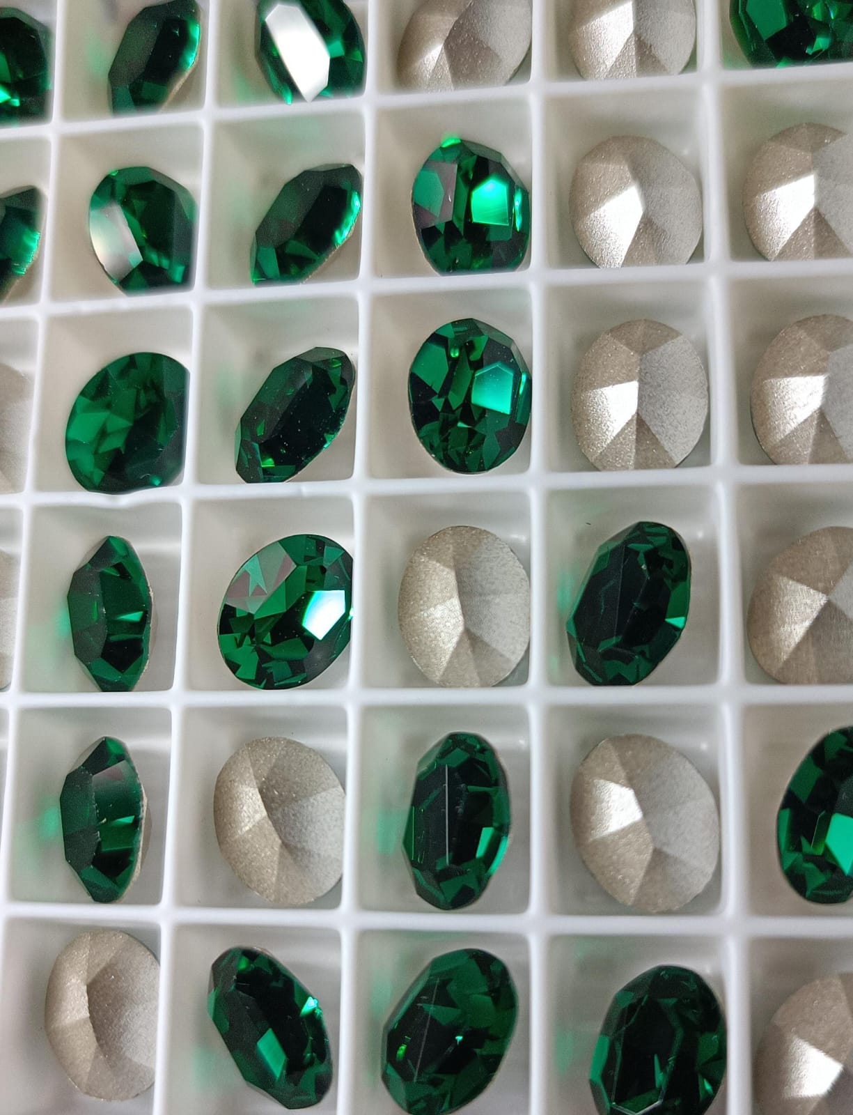 Swarovski® Fancy Vintage Oval Emerald Silver Foiled 10x8mm