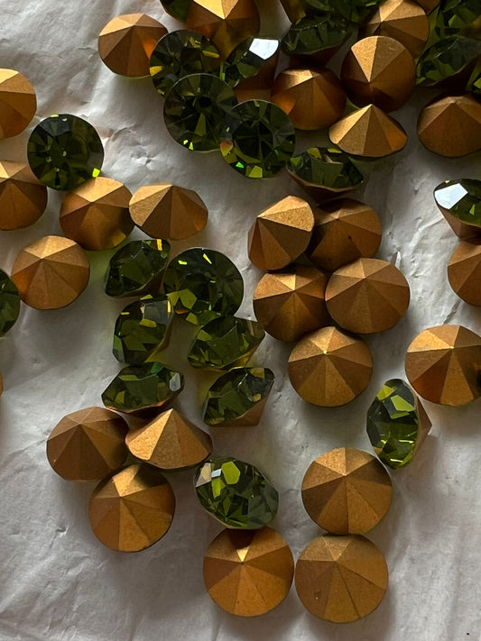 Swarovski® Chaton Vintage Olivine Gold Foiled SS45