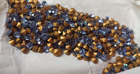 Swarovski® Chaton Vintage Alexandrite Gold Foiled SS24