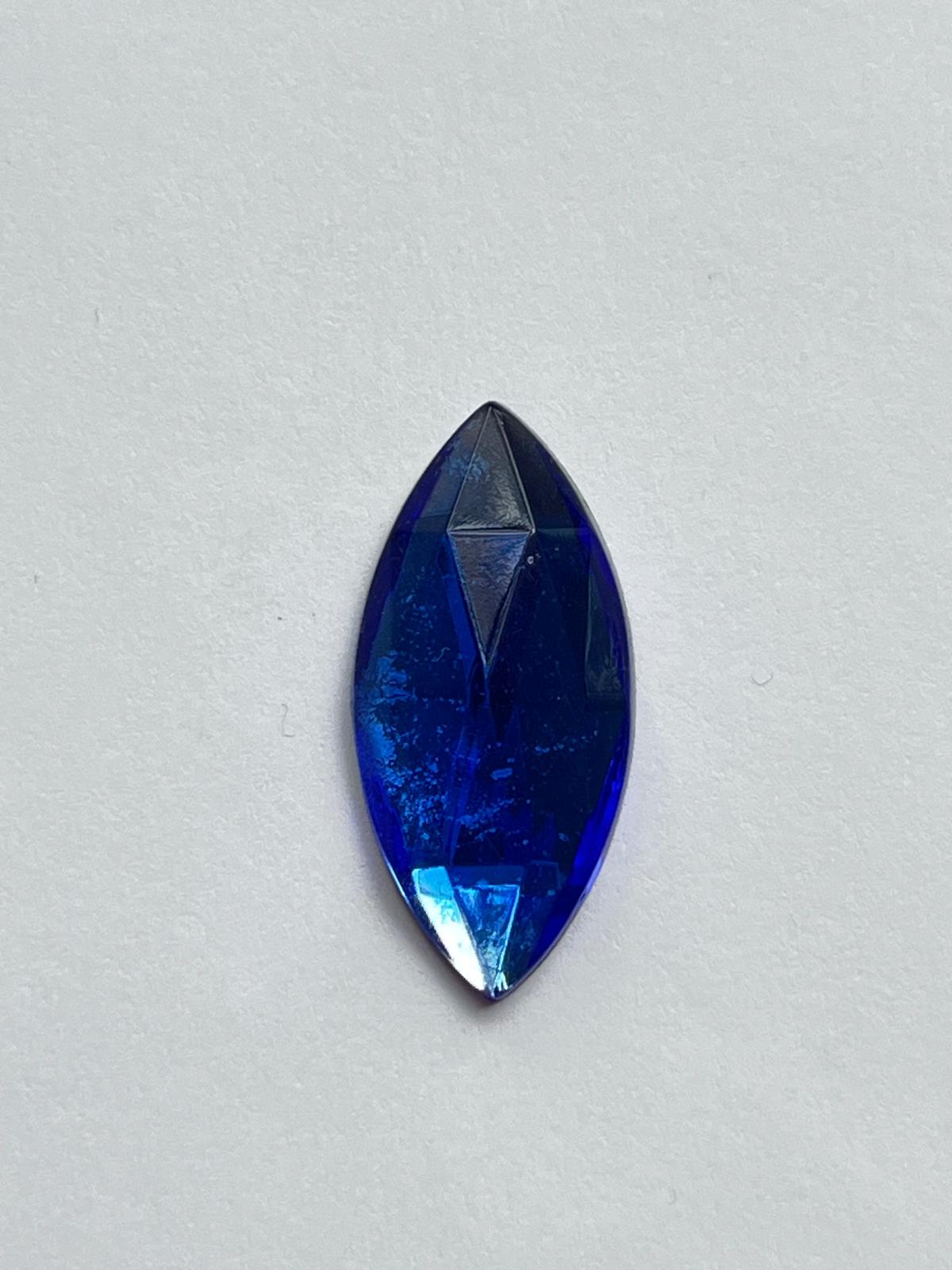 5832 Vintage Kunststoff Eye Crystal Cut Cabochon 27mm