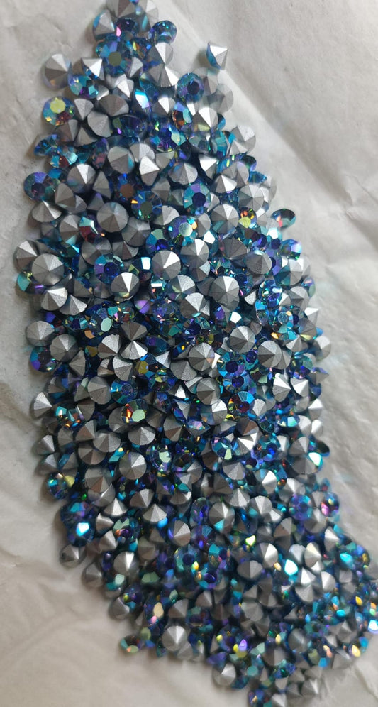 Swarovski® Chaton Vintage Light Sapphire Aurore Boreale Silver Foiled SS19
