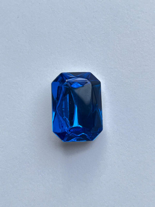 1021 Vintage Kunststoff Octagon Crystal Cut 12mm