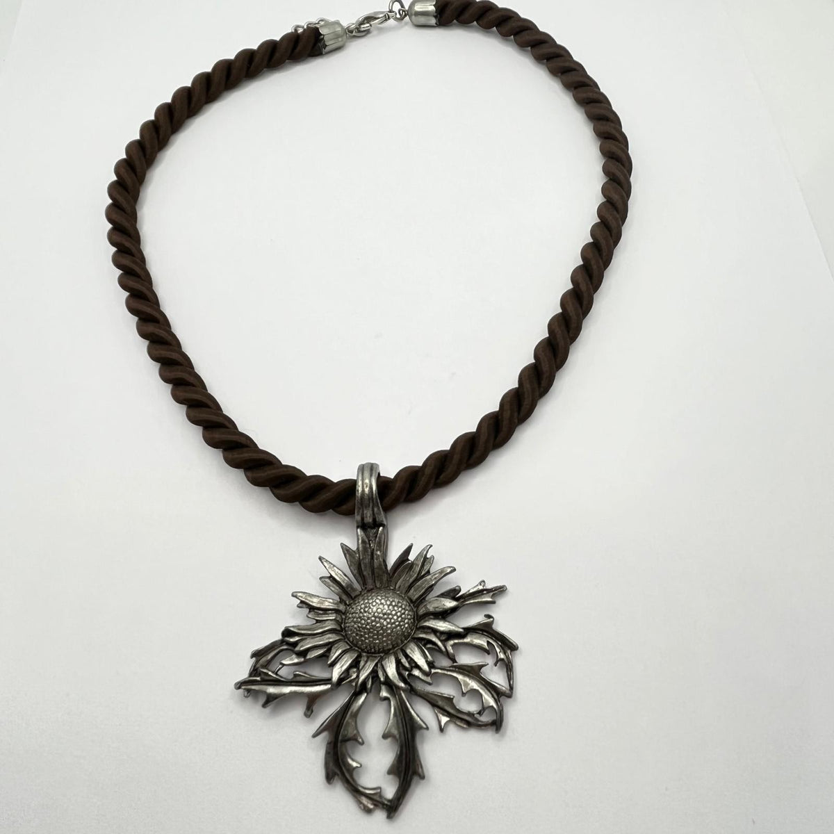 6354 Vintage Trachtenkette Herzanhänger mit Edelweiß 43cm