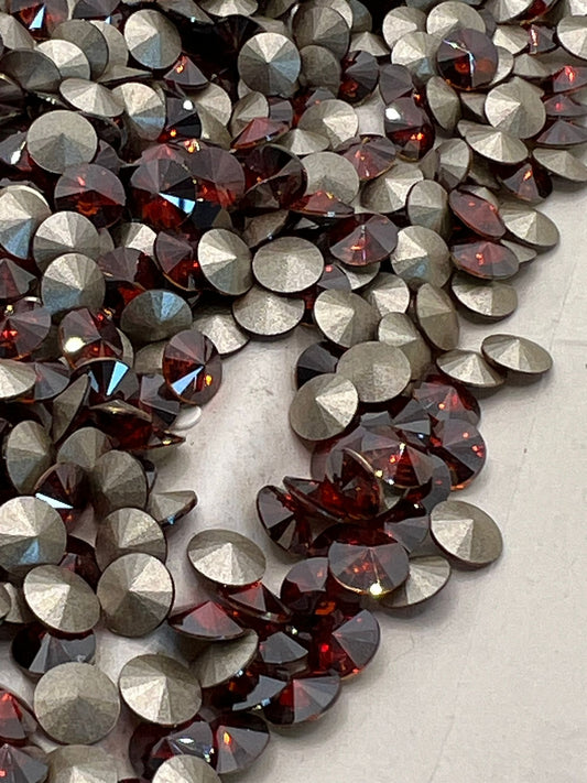 Swarovski® Rivoli Red Magma 6mm