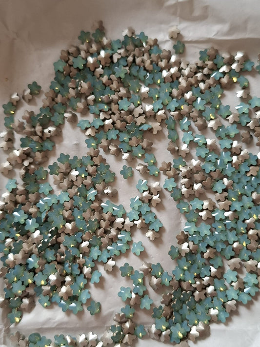 Swarovski® Fancy Crystal Flower Pacific Opal 10mm