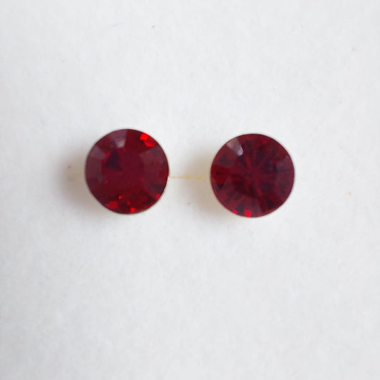 3668 Vintage Ohrringe mit Swarovski Kristallen 5mm