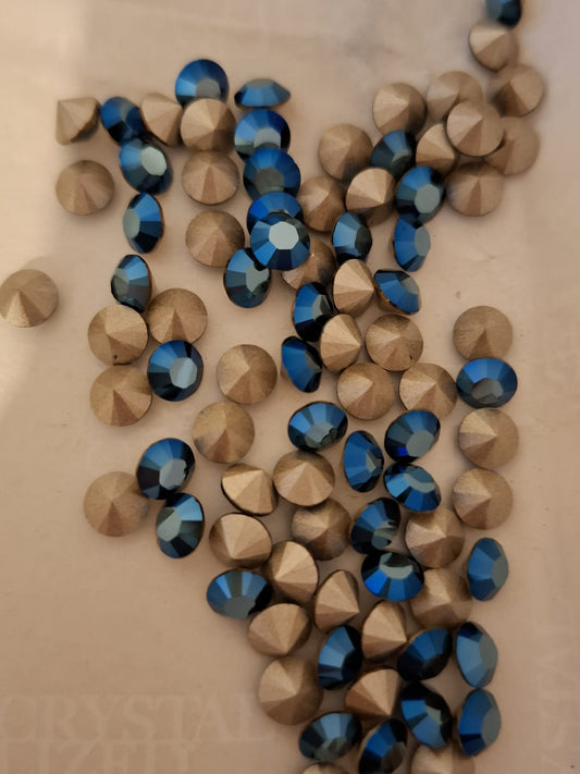 Swarovski® Chaton Metallic Blue SS29