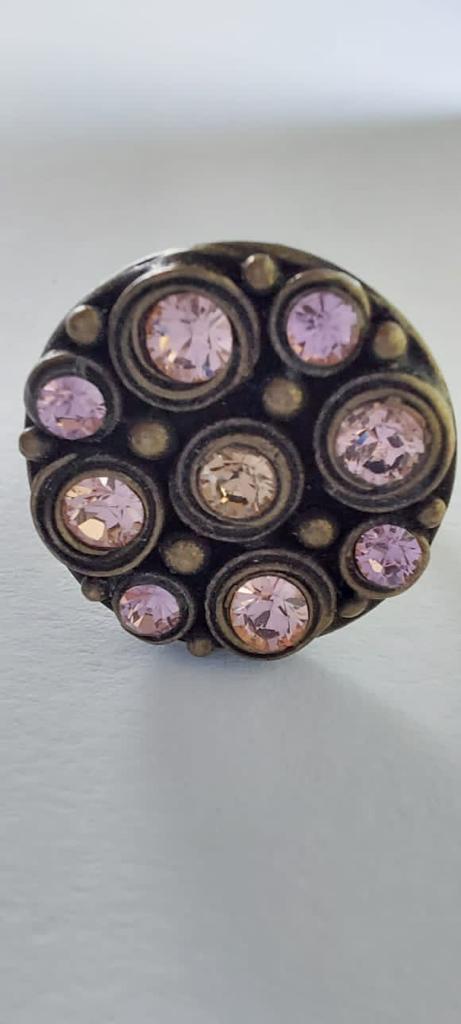 9959 Vintage Ring made with Swarovski Kristallen 20mm