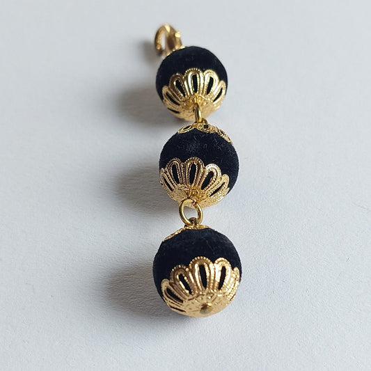 Samt Accessoire-Anhänger mit Swarovski Kristallen 80mm