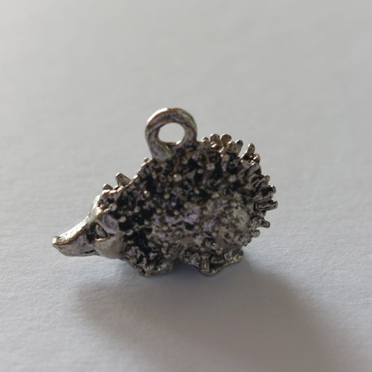 Igel Trachtenanhänger 20x15mm