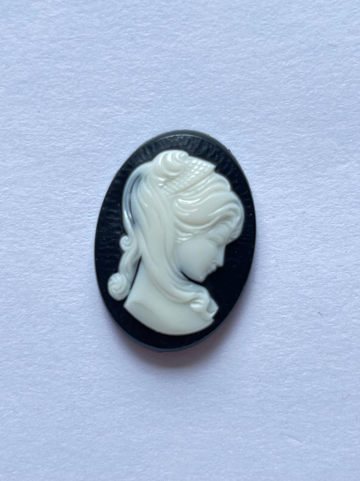 5774 Vintage Camee Cabochon Dunkelblau 25mm