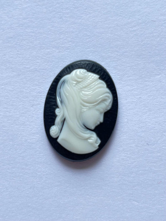 5774 Vintage Camee Cabochon Dunkelblau 25mm