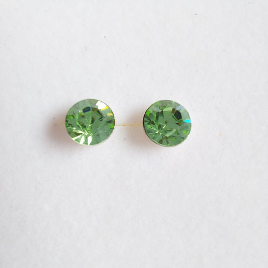 3666 Vintage Ohrringe mit Swarovski Kristallen 5mm