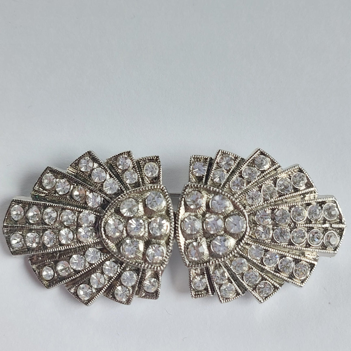 8076 Vintage Brosche mit Swarovski-Kristallen 75x30mm