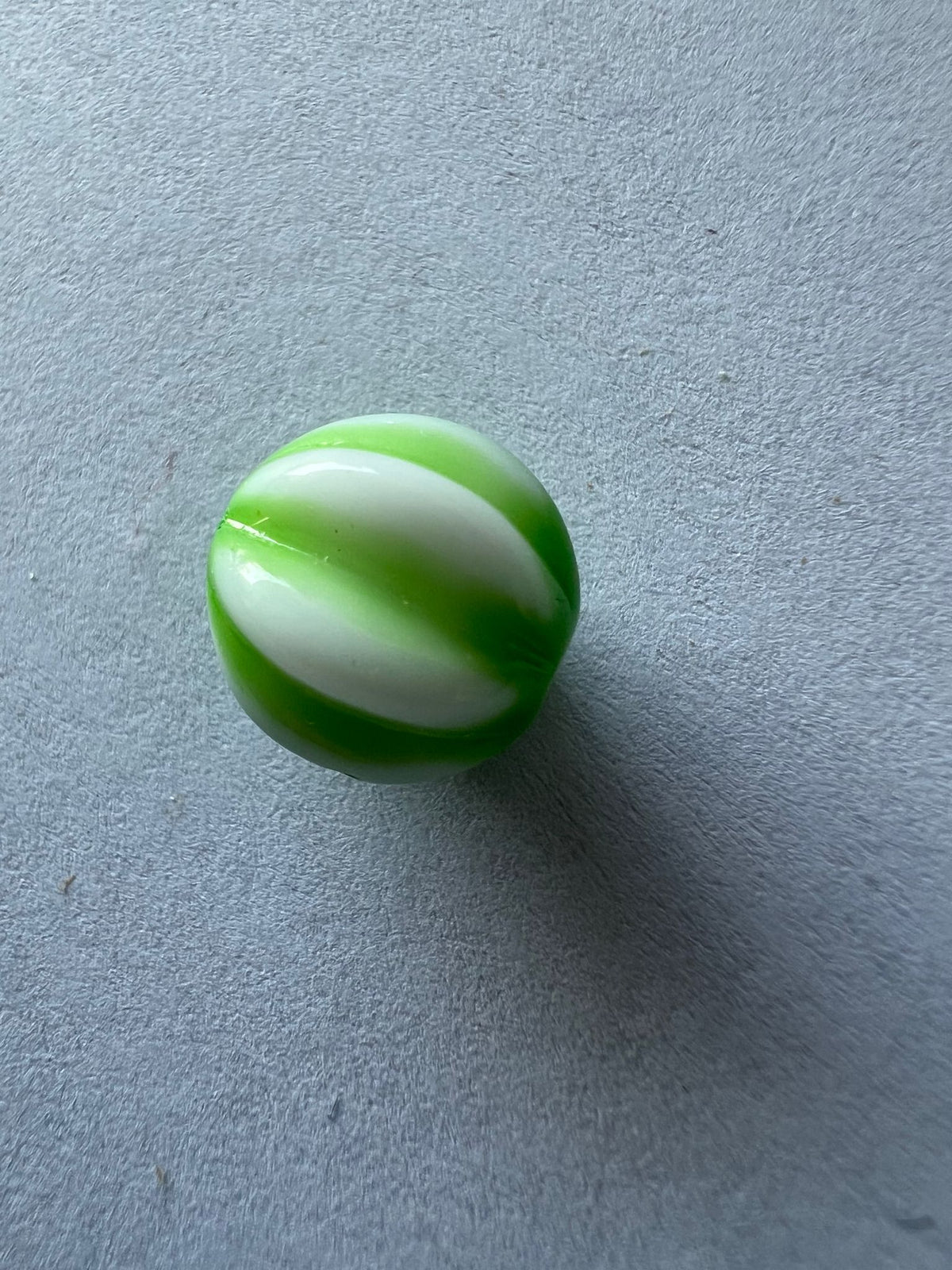 5677 Vintage Acryl Glasur Perlen Grün 9mm